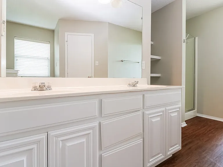 1012 SW Hillside Dr — Photo 9