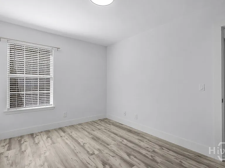 11903 Apache Ave #3 — Photo 30