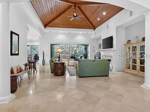 5th image of 24 Belle Reve Dr