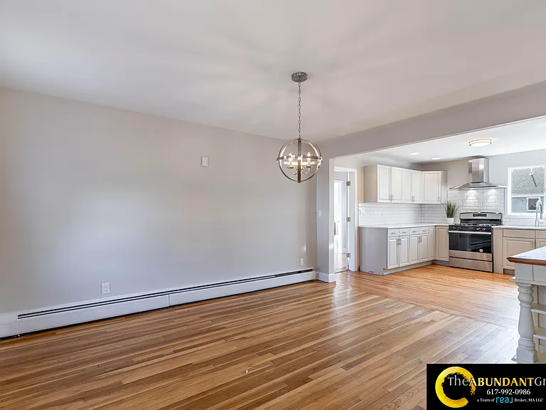 270 Cross St — Photo 6