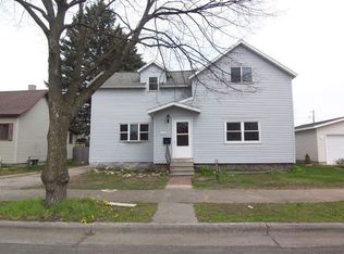 1116 Parnell St, Marinette, WI 54143