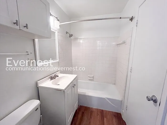 4527 Glade Rd #5 — Photo 6