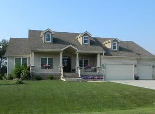 3127 Deer Run Dr, Kankakee, IL 60901