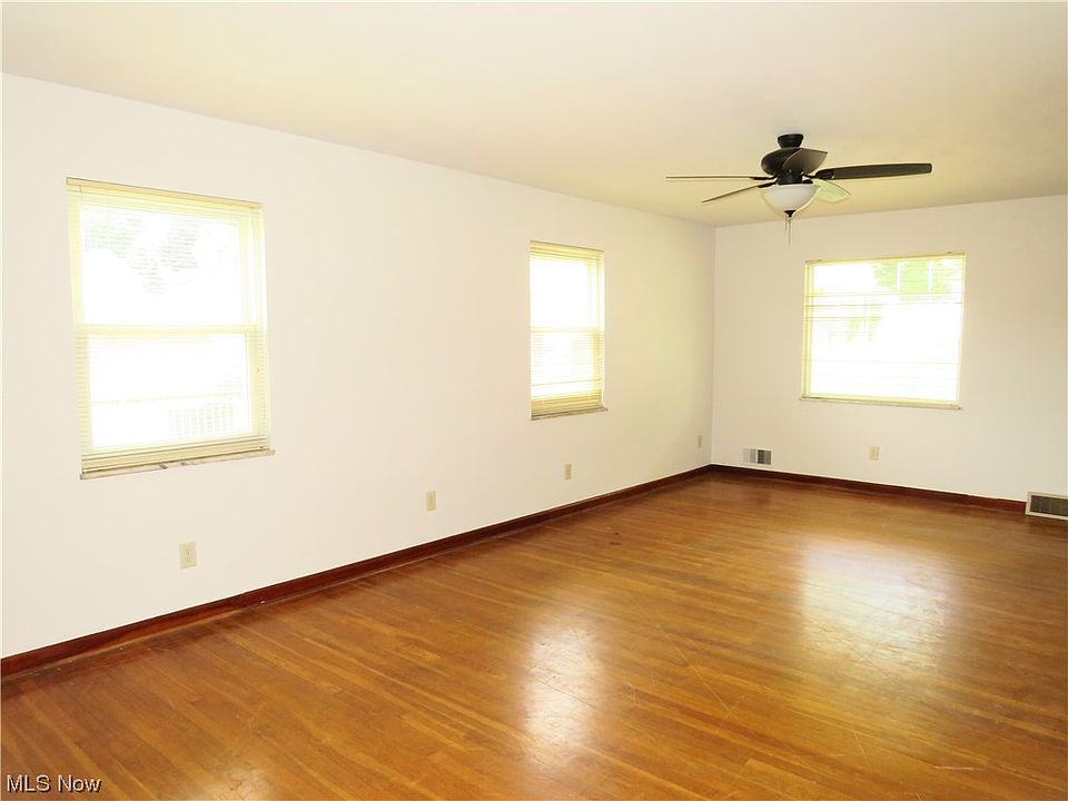 139 Beacon Dr, Weirton, WV 26062 Zillow