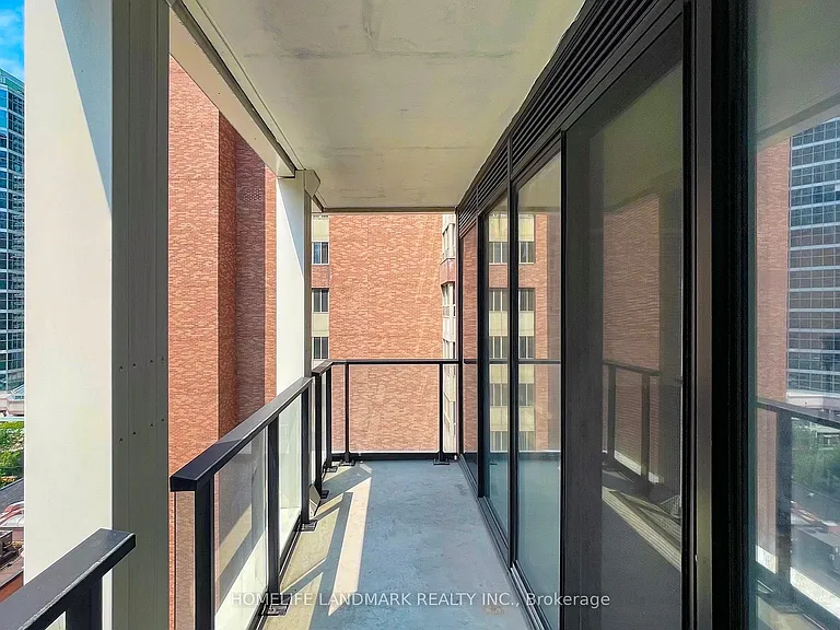 20 Edward St #616 — Photo 34