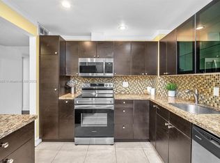 6300 S Falls Circle Dr APT 305, Lauderhill, FL 33319