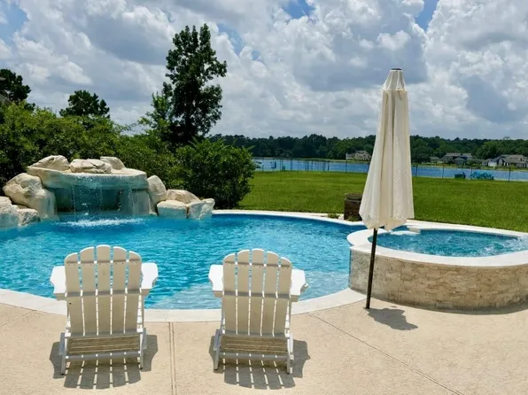 31810 Edgewater Dr, Magnolia, TX 77354