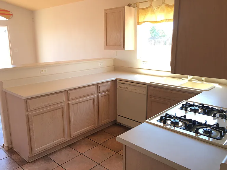 5924 Full Moon Ave NW — Photo 7
