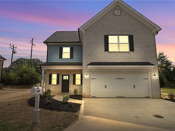 2nd image of 135 Glasmere Ct