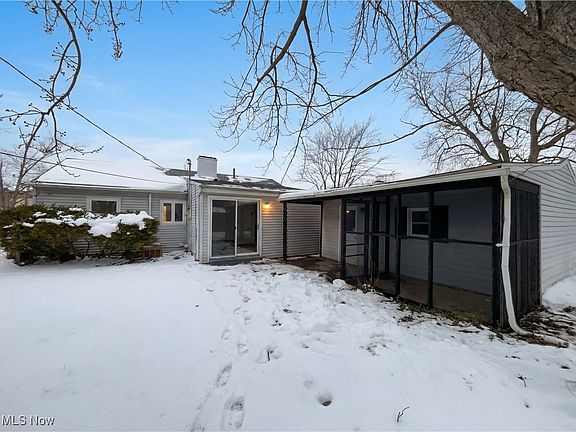 5th image of 4411 Tacoma Ave