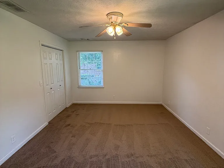 1796 Hickory St SE — Photo 15