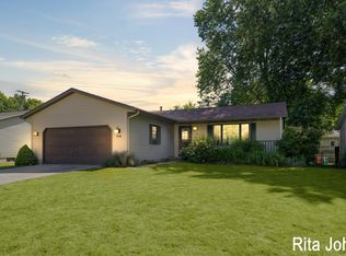 718 Faircrest Ave NW, Grand Rapids, MI 49534