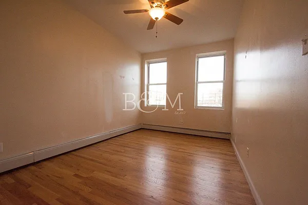 Rented by Brick&Mortar | media 29