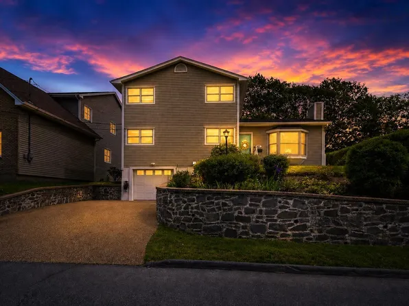 42 Lodge Dr, Halifax, NS B3M 2G7