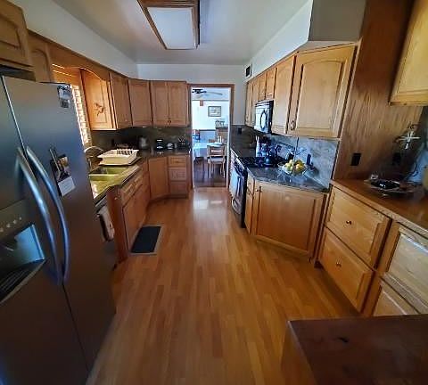 4th image of 2917 E Hardy Pl