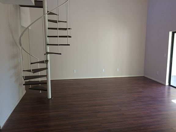 3rd image of 5131 Puritan Cir