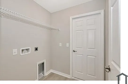 4 bed, 1600 sqft, $2,350 — Photo 4