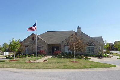 3rd image of 2100 West New Hope Road #202