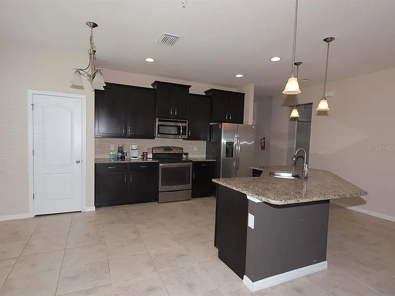 3125 Oriole Dr #104 — Photo 8
