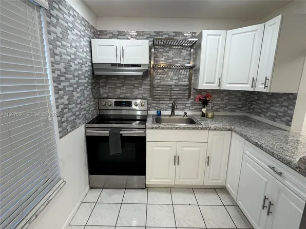 6150 NW 62nd St APT 106, Fort Lauderdale, FL 33319