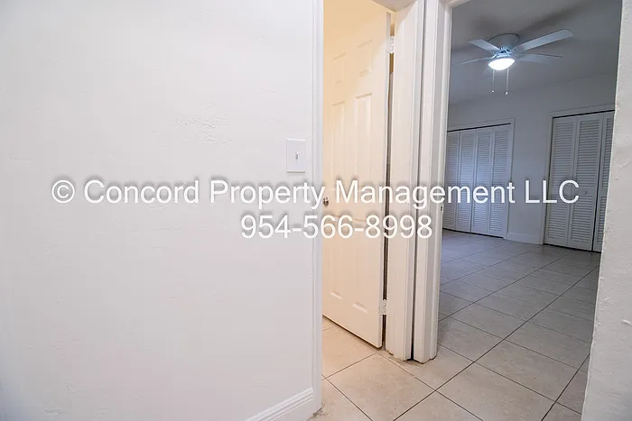 2537 Lincoln St #3 — Photo 9