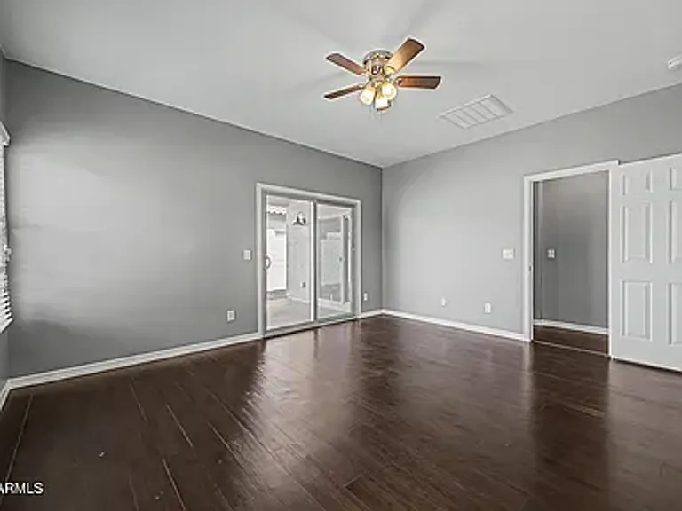 1502 W Alder Rd — Photo 10