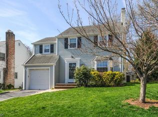 212 2nd St, Fanwood, NJ 07023