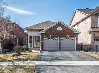 2546 Nichols Dr, Oakville, ON L6H 7L3