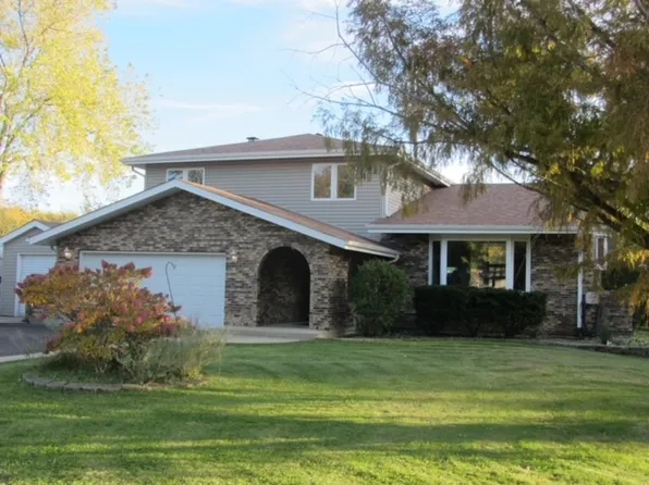 29W055 Schillinger Dr, Naperville, IL 60564