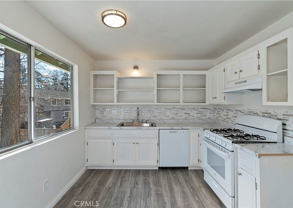 1st image of 32142 Hunsaker Way