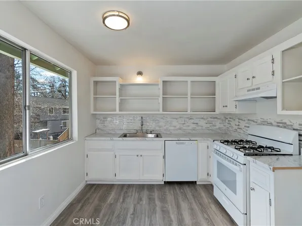 32142 Hunsaker Way, Running Springs, CA 92382