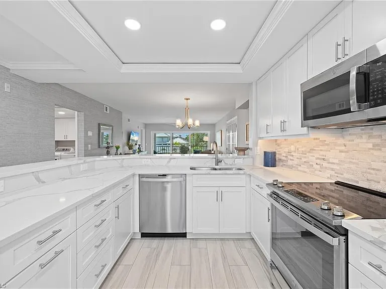 10684 Gulf Shore Dr #205 — Photo 7
