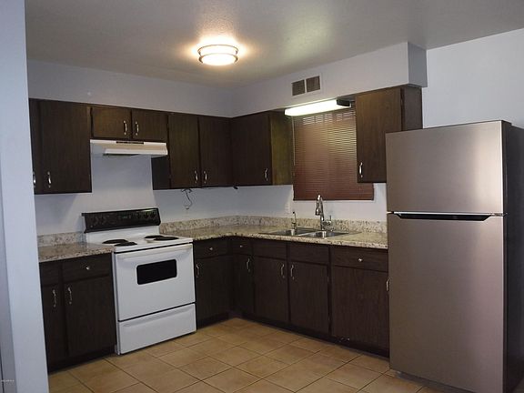 4th image of 3439 W Golden Ln