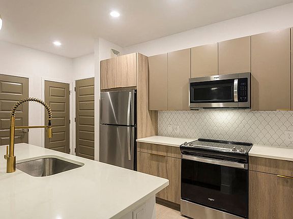 2nd image of 333 Ellington Blvd #223