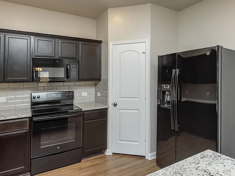 1515 Case Rd — Photo 25