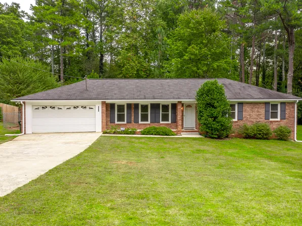 1692 Smithwood Dr, Marietta, GA 30062