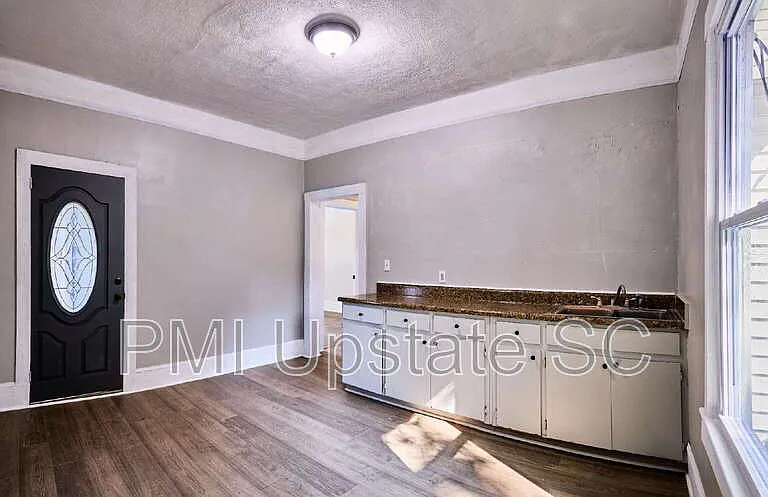10 E Main St — Photo 12