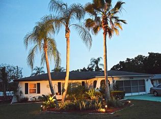 350 Pineview Dr, Venice, FL 34293