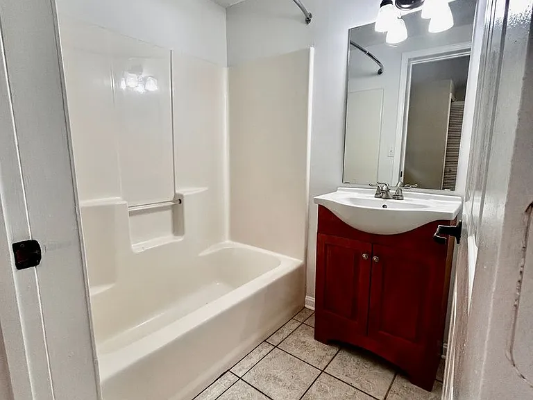 718 Camp Swamp Rd — Photo 15
