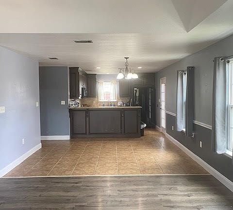 3rd image of 4681 Custer Dr