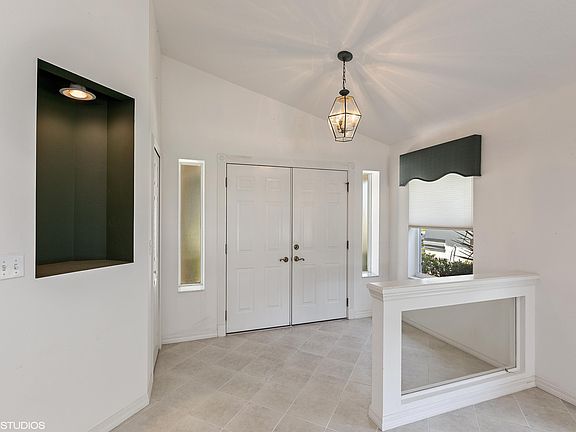 4th image of 55 Villa Lago Ln