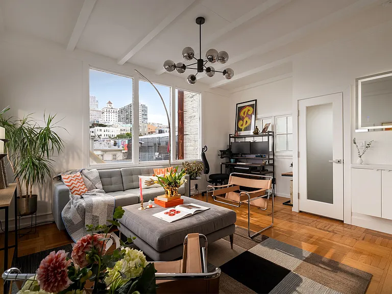 1023 Broadway #1023 — Photo 25