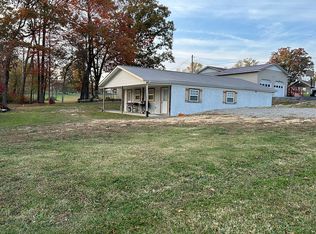 329 Stewart St, Jamestown, TN 38556