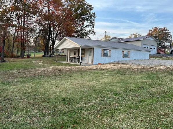 329 Stewart St, Jamestown, TN 38556