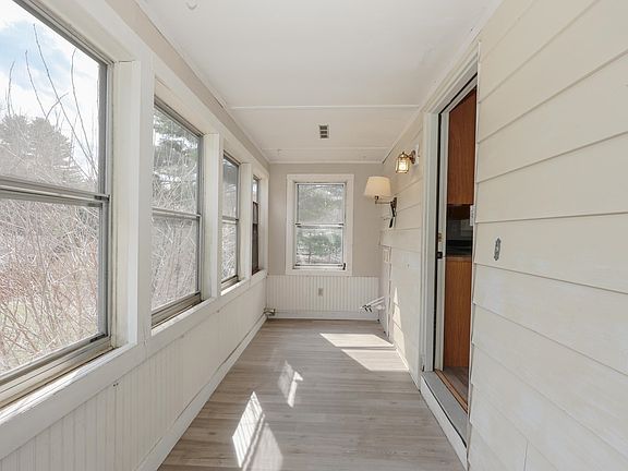 4th image of 35 Indian Ridge Road