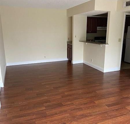 4th image of 1500 SE Royal Green Cir APT A101