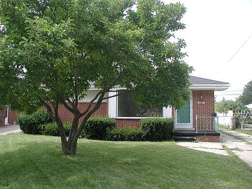 1st image of 6495 Cardwell St