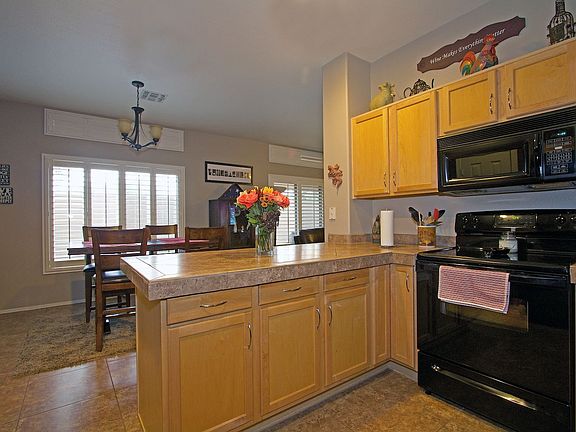 4th image of 440 S Val Vista Dr Unit 87
