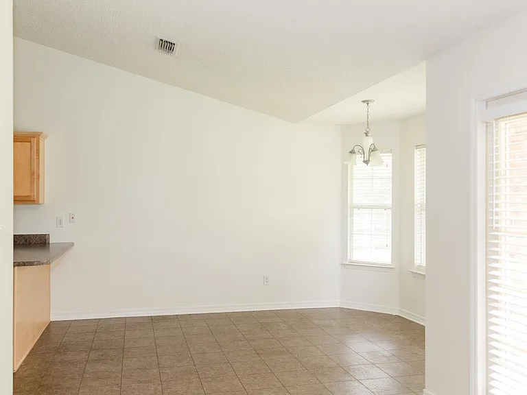 25759 Keldon Ct — Photo 17