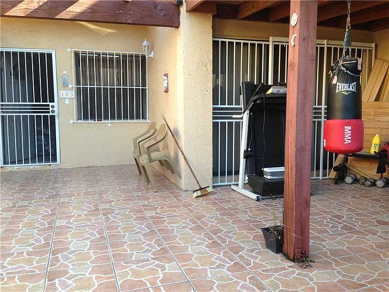 2nd image of 231 W Park Dr #4-103